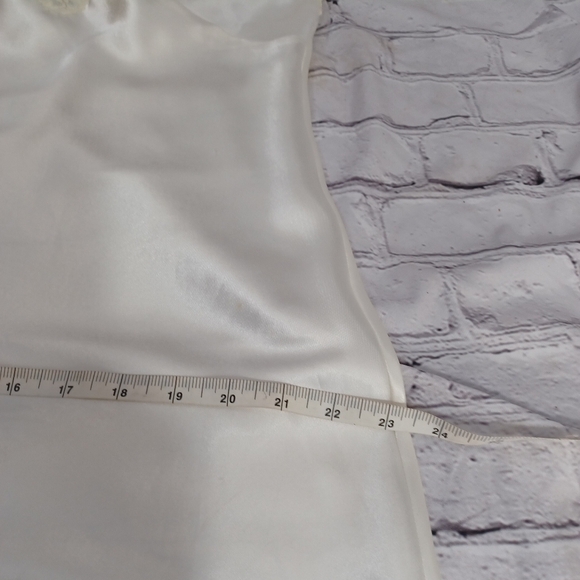 Vintage Signature Expressions Ivory Satin Lace Trim Nightgown Size‎ M Pre-Owned - Picture 10 of 15